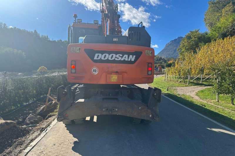 OmecoHub - Immagine DOOSAN DX165W-5